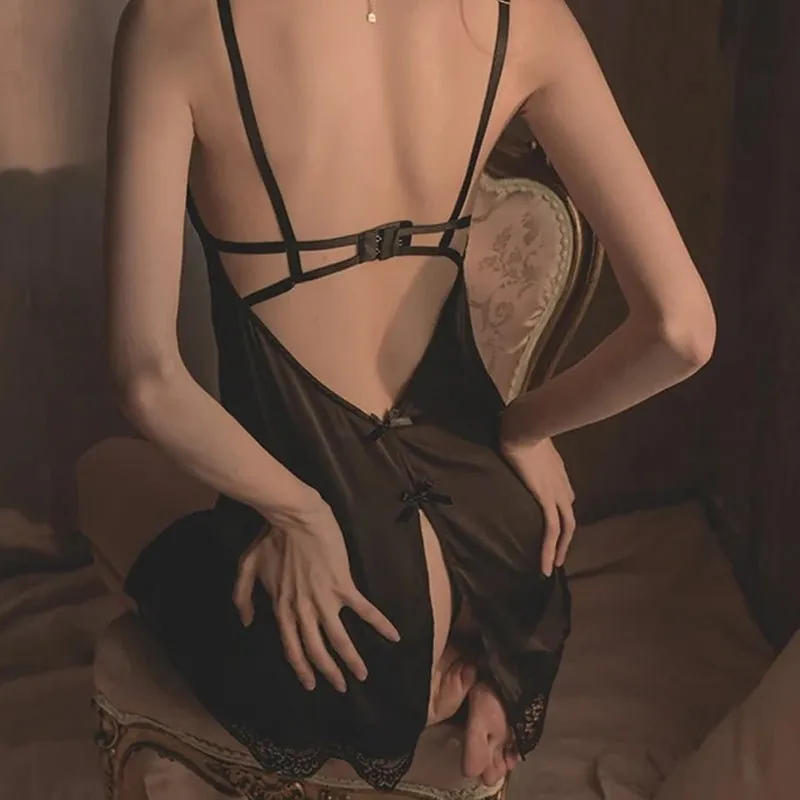 Betty's Sexy Nightdress