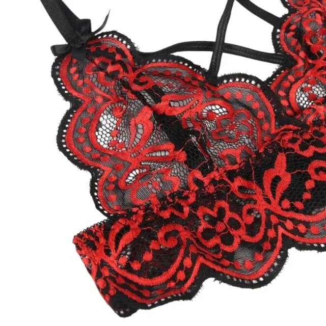 Lenjerie set 2 piese Subblime rosu si negru. model cu bustiera din dantela si chilot tanga. marime S/M