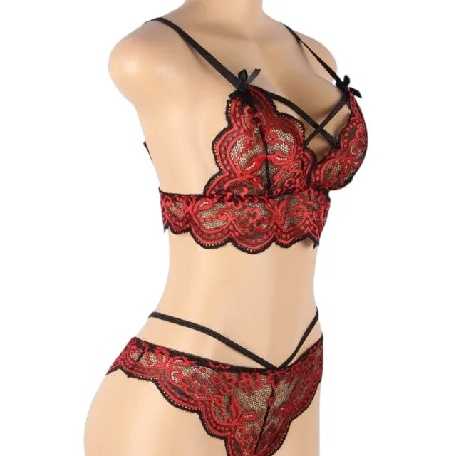Lenjerie set 2 piese Subblime rosu si negru. model cu bustiera din dantela si chilot tanga. marime S/M