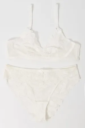 White Lace Lingerie Set